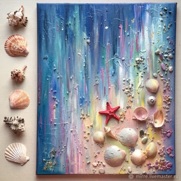Коллаж из ракушек