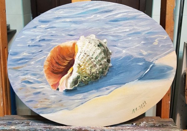Абстрактное панно из ракушек