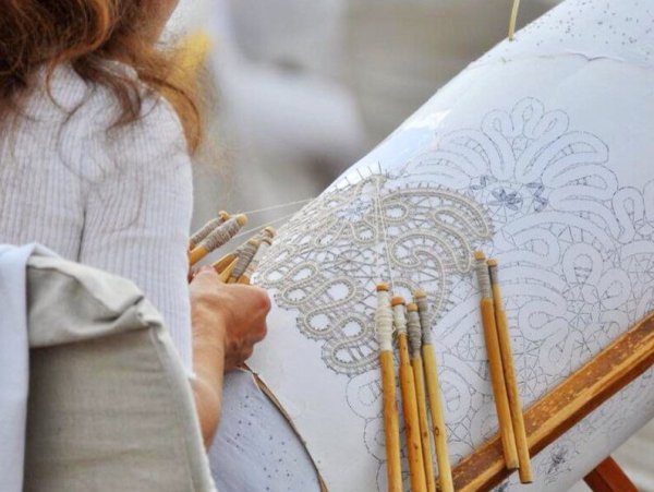 Вышивка Ришелье (ажурная вышивка)