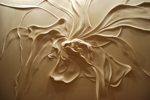 Студия барельеф художник Александр Плющев