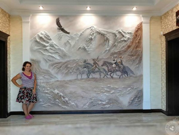 Юлия Быковская барельеф