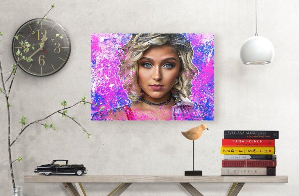 Портрет на холсте