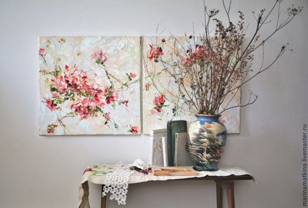 Постеры для интерьера розовые