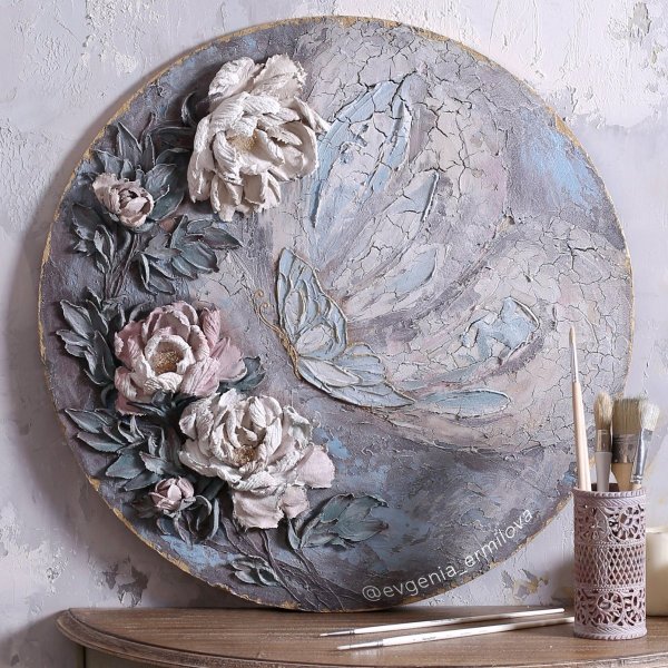 Декоративное панно в смешанной технике