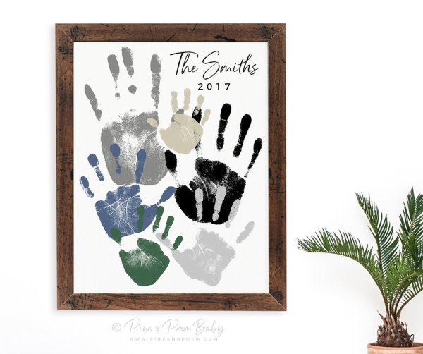 Отпечаток руки на холсте семейный