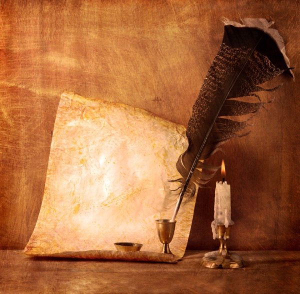 Старая бумага с пером