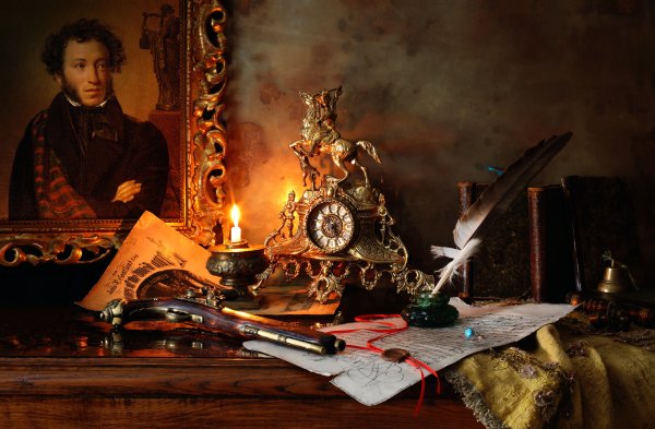 Стол писателя 19 века