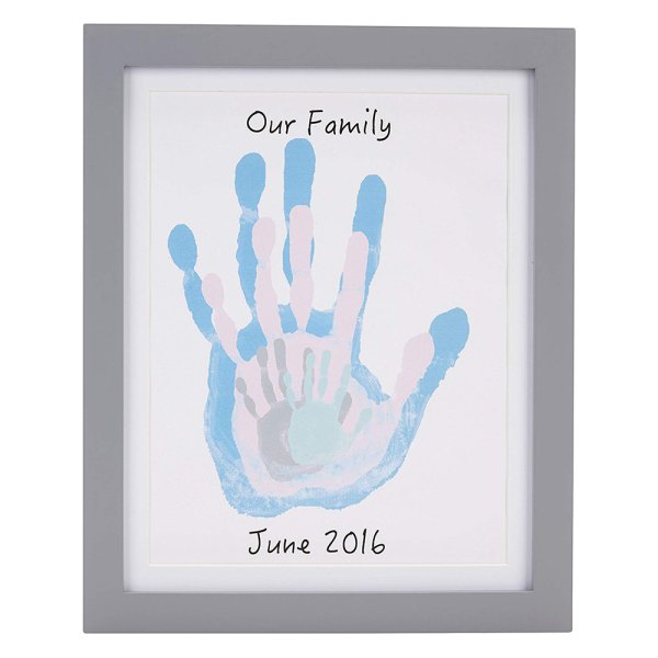 Отпечатки рук на холсте