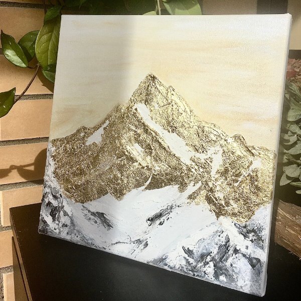 Горы текстурной пастой