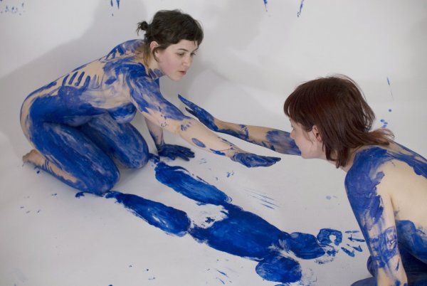 Ив Кляйн художник антропометрия