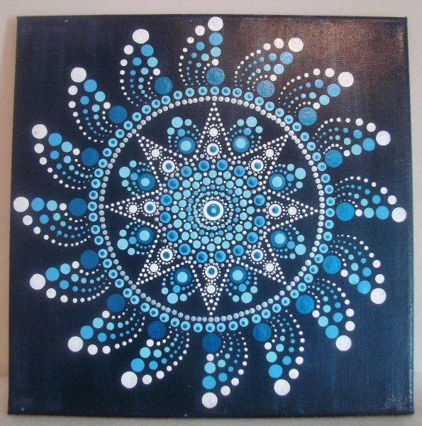 Мандала акрилом