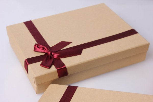 Подарки и упаковка