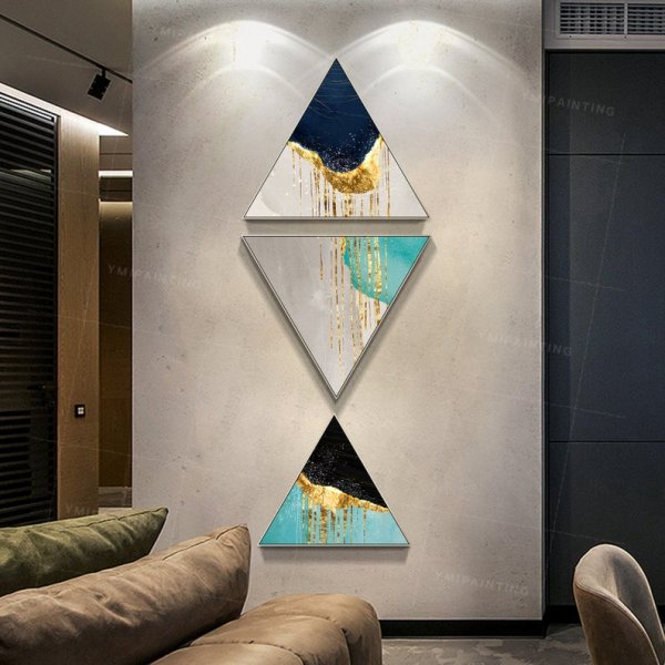 Треугольный холст на подрамнике