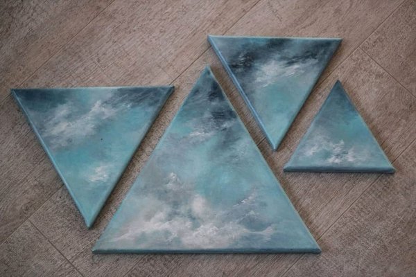 Картина треугольник