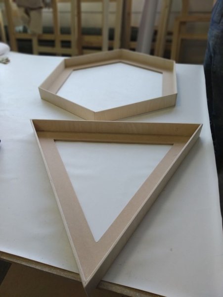 Треугольник холст