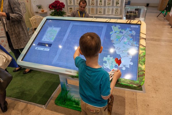 Детский интерактивный мультитач-стол ASCREEN 32