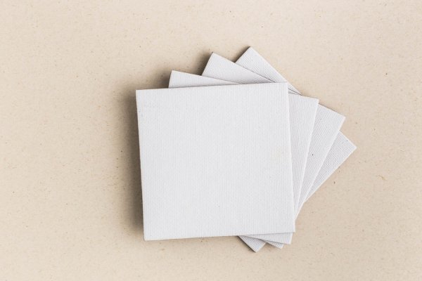 Холст на подрамнике и на картоне