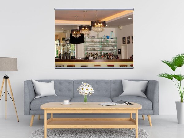 Картина вино и бокал