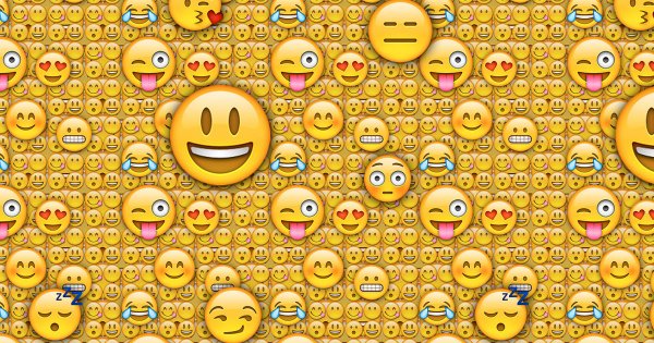 Рюкзак школьный со смайликами