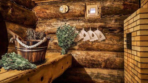 Владимир Юрьевич Жданов (деревня у реки)