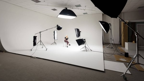 Фотостудия в стиле художника