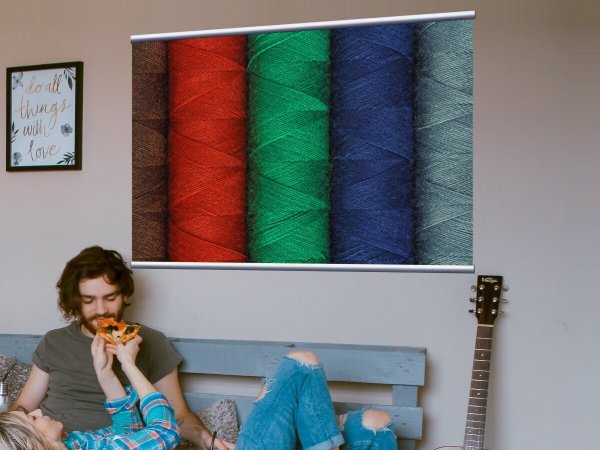 Крестьянка за вышивкой Филипп Малявин