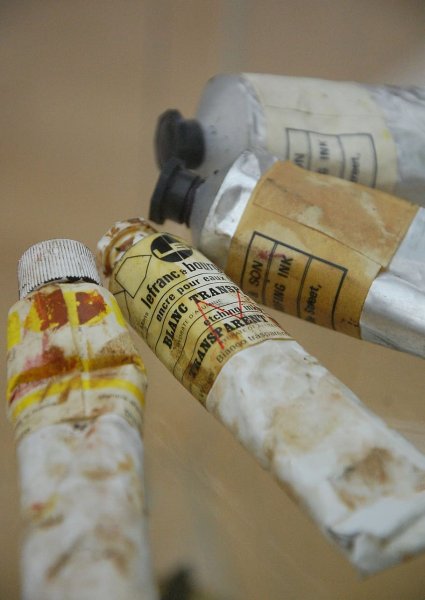 Краски в тюбиках Эстетика