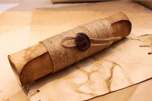 Свиток завернутый