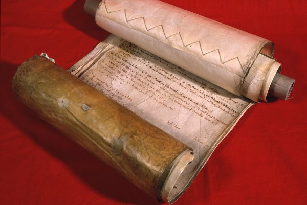 Пергаментный свиток древнего Египта