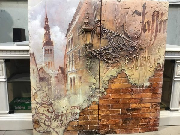 Барельеф Георгия Тандашвили в красках