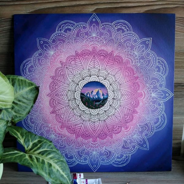 Мандала акрилом точечная