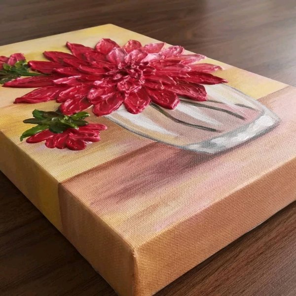 Холст на стене