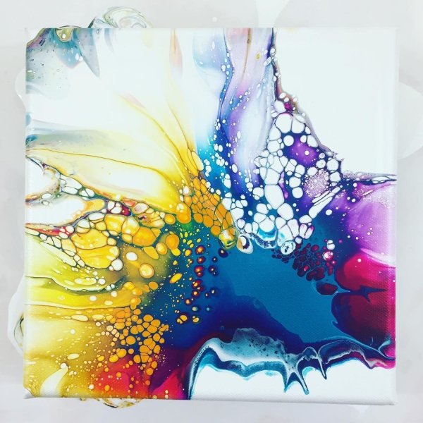 Абстракция акрилом