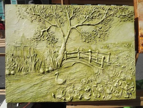 Текстурная паста на холсте