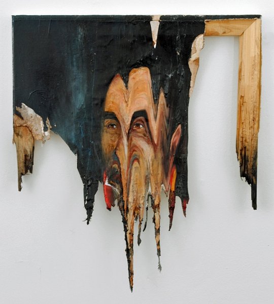 Отверстие в бумаге