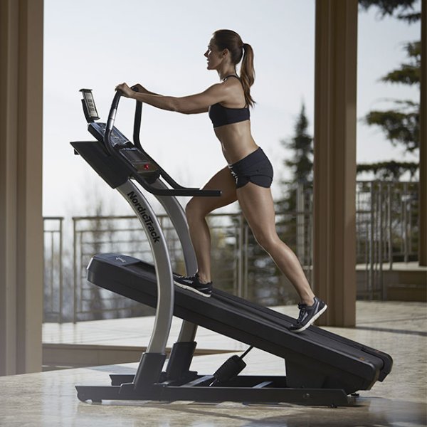 Беговая дорожка czuaj10epr