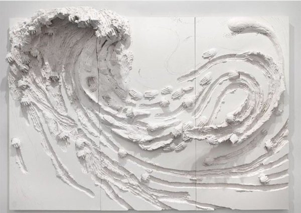 Текстурная паста на стене