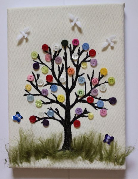 Вышивка из пуговиц дерево