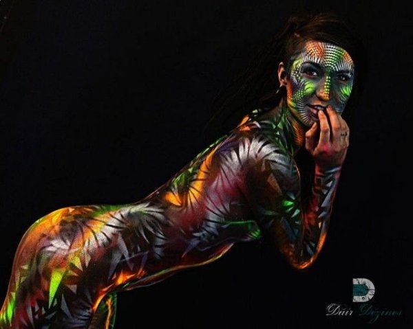 Художница Алена Тюбина боди арт