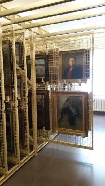 Стеллаж для вертикального хранения