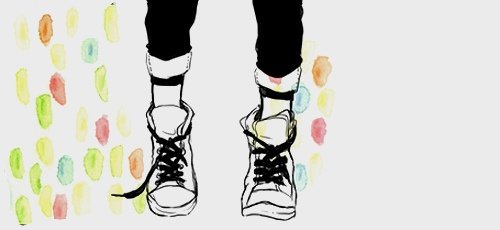 Нарисованные кеды на ногах