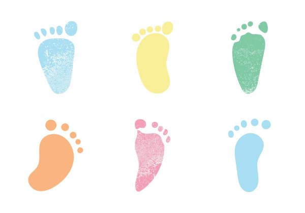 Следы детских ножек