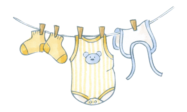 На веревке детские распашонки