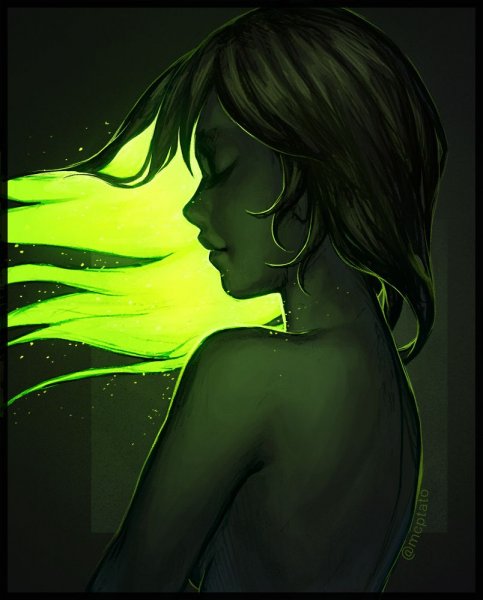 Девушка со светящимися глазами