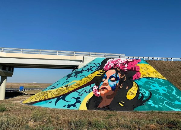 Трасса Таврида граффити