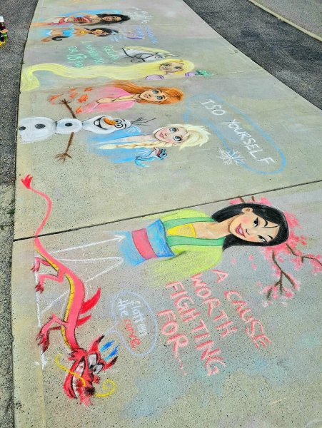 Оригинальные рисунки мелками на асфальте