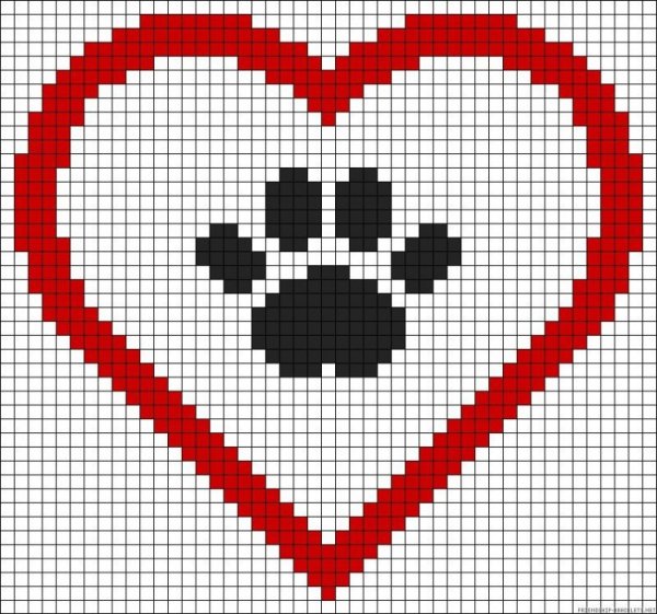 Сердечко в клеточку в тетради