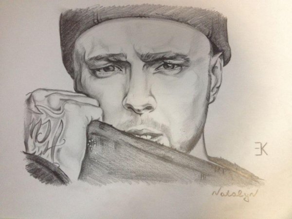 Егор Крид портрет карандашом