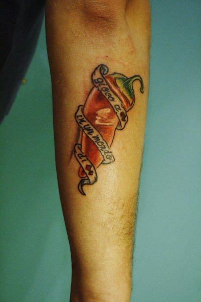 Тату острый перчик