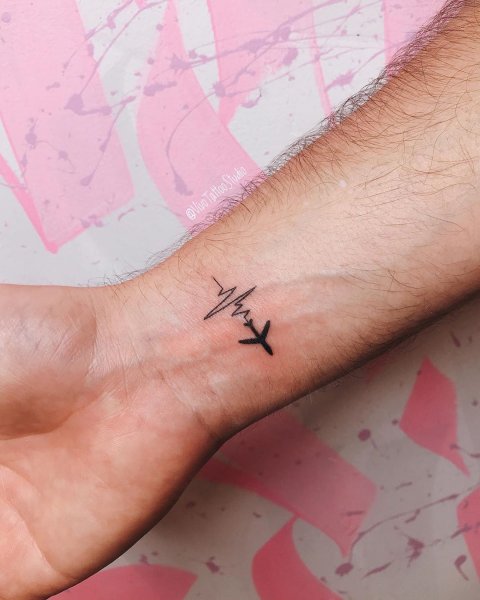 Маленькая тату эскиз